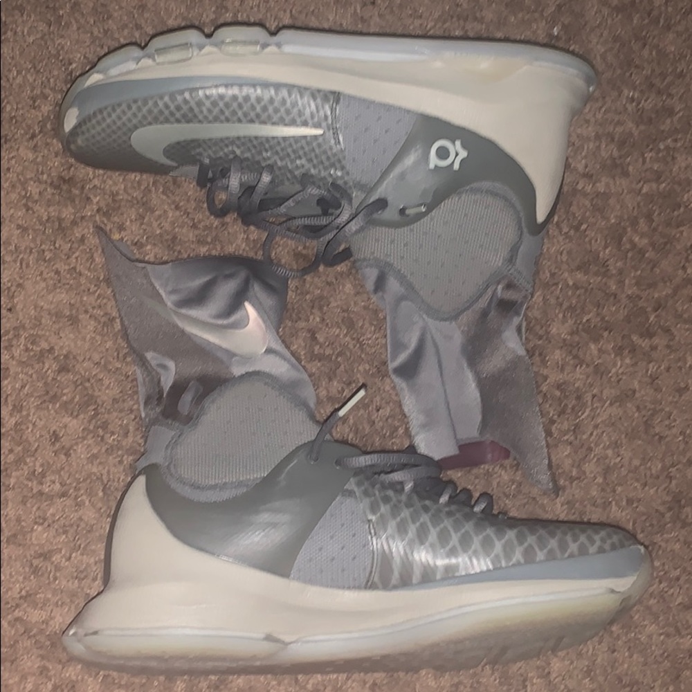 KD